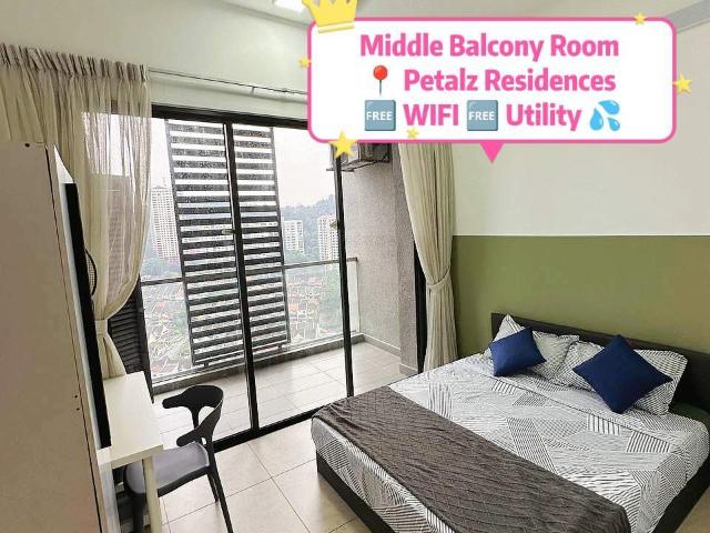 RM800 Only | Room with Private Balcony | Nice View No Blocking | Petalz Residence OKR
