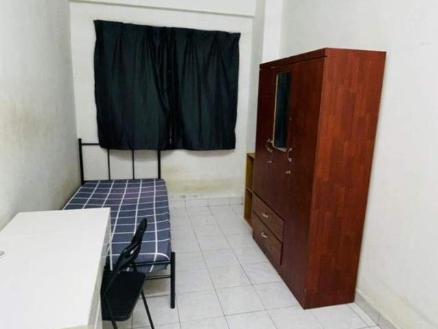 RM 450 8 min walking distance to MRT