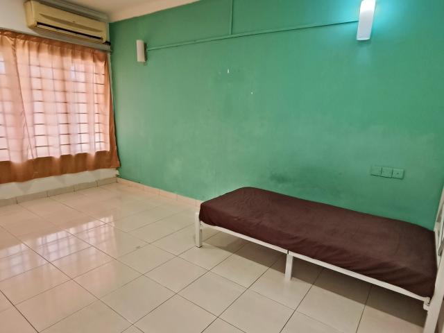[RM 300 Booking Fees ] Superb Comfy Single Room located at SS23, PJ