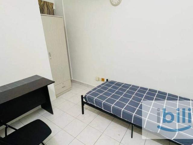 RM 350 8 min walking distance to MRT