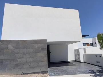 RMC Casa Nueva en St Angelo 217m2 con Recámara en Planta Baja coto con Amenidades