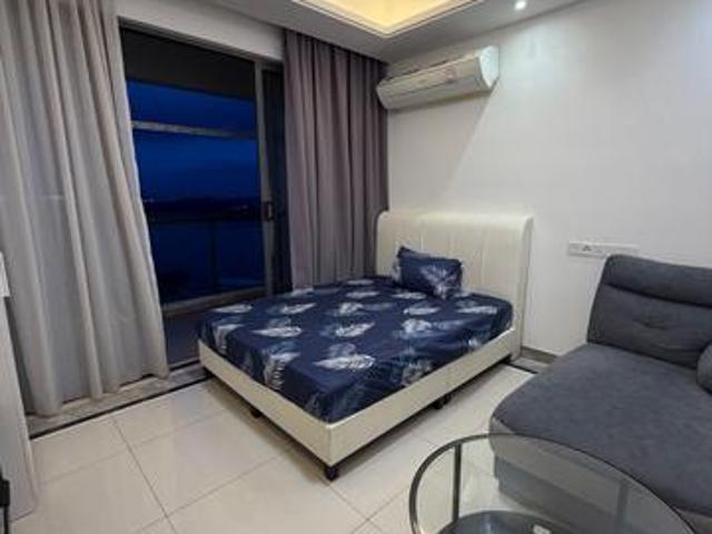 RNF Princess cove walking distance to CIQ balcony low deposit
