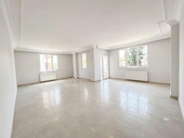 Rng'den Her Kat Tek Daire Ofis Olmaya Müsait 200m2 3+1