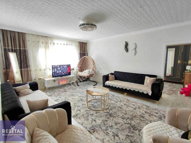 Rs Mutludan Eğitimde Satılık Geniş Daire