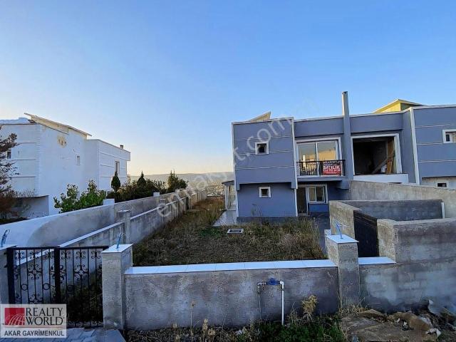 Rw Akar Satılık 3+1 Bahçeli Villa Seferihisar 'da
