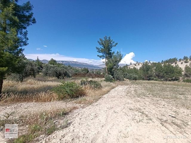 RW MEF'DEN MERSİN MUT'TA GÖKSU NEHRİNE CEPHELİ 35.400 M2 TARLA