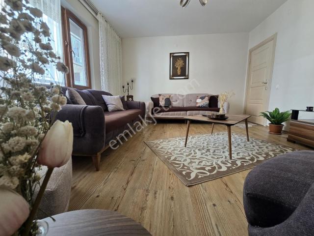 Rw Nest'ten Kırmızı Toprak Mh Asansörlü, Bakımlı 2+1 Daire