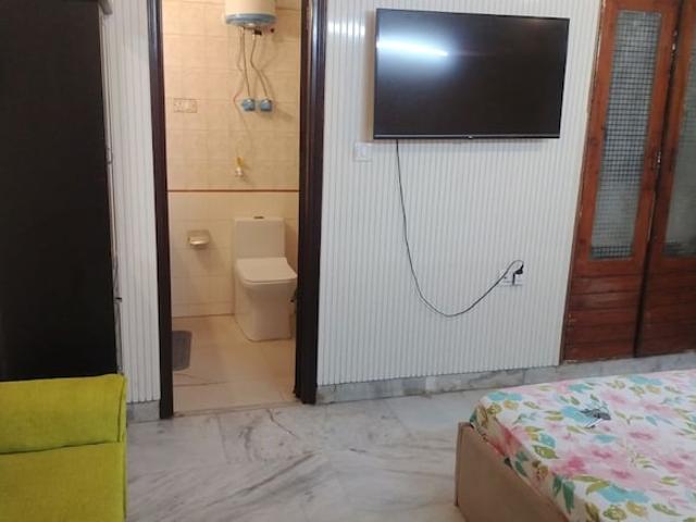RWA Apartments Sector 41 2 Bedroom 1450 Sq. Ft. Builder Floor in Sector 41 Noida Listing ID: #10050