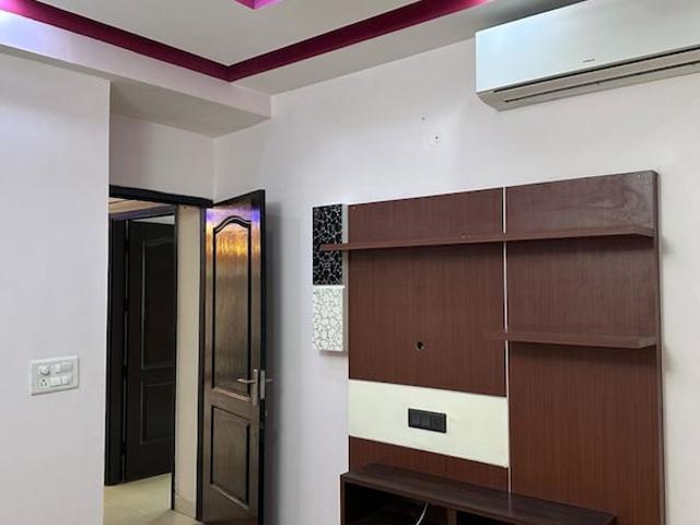 Rwa Jalvayu Vihar Noida 3 Bedroom 2245 Sq. Ft. Apartment in Sector 25 Noida Listing ID: #10398