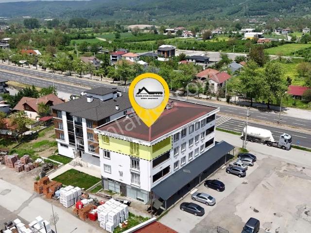 Ruşen Aydın Gyd'den Kaynaşlı Merkezde 2+1 Asansörlü Daire