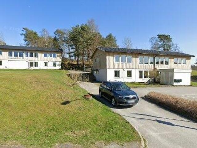 Rum att hyra i Orust, Henån