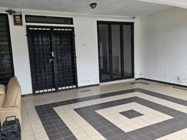 Rumah 5 Bilik Taman Bukit Beruang