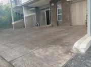 Rumah 2 Lantai Lingkungan tenang di Cluster Amerika Latin Green Lake City