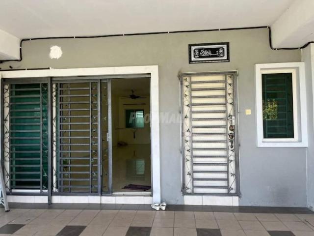 RUMAH 2 TINGKAT DI SIMPANG PULAI INGIN DISEWAKAN