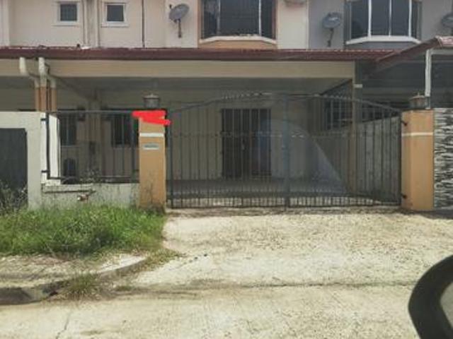 Rumah 2 tingkat parking luas dan keadaan sekeliling aman damai dan sel