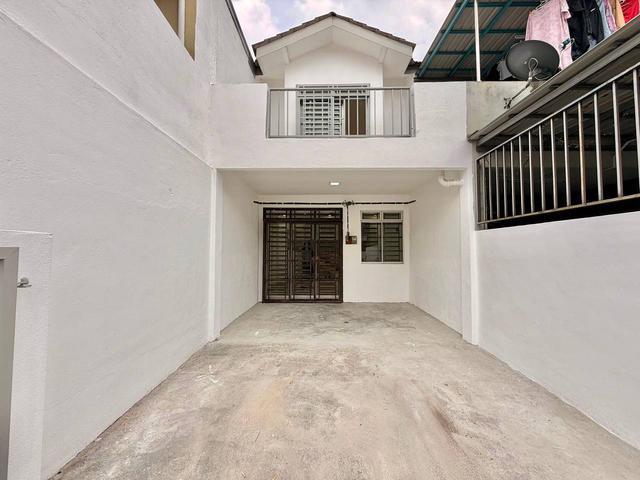 Rumah 2 Tingkat Taman Sri Kluang 0 Deposit