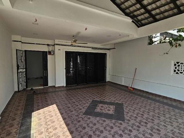Rumah 2 Tingkat Untuk Di Sewa