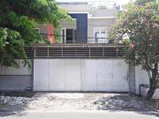 Rumah 3 Lantai Pucang Anom Surabaya Nol Jalan Raya Strategis
