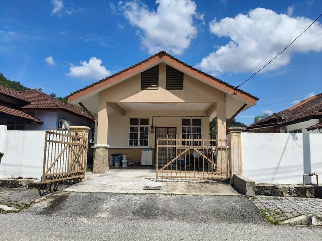 Rumah Taman Tunku Sarina