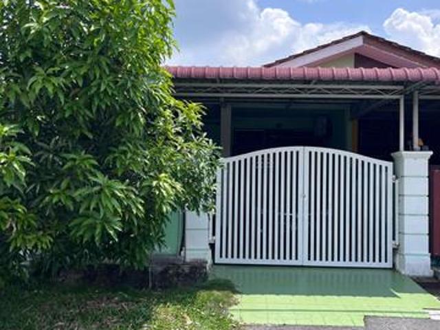 Rumah Taman Vista Jaya Lukut Port Dickson untuk dijual