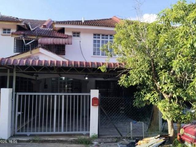 Rumah 2 Tingkat Taman Wadi Iman Untuk Dijual