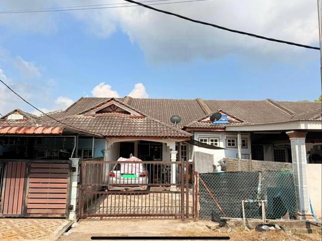 Rumah Taman Desa Paka