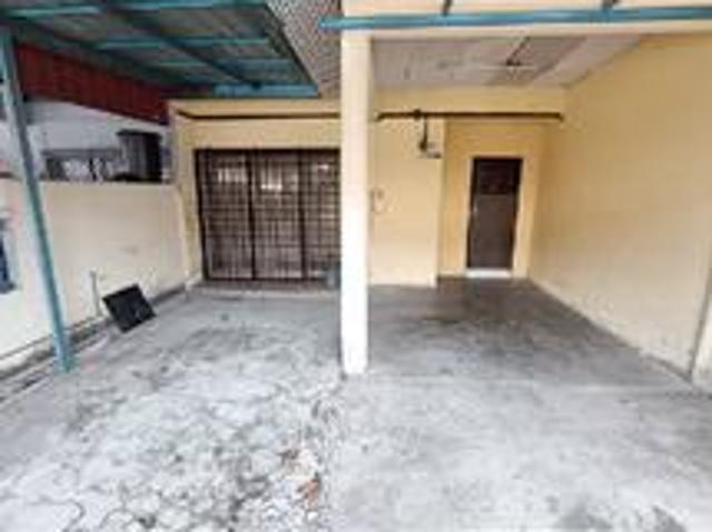 Rumah Taman Desa Taming Sari Sungai Udang