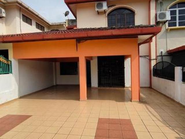 Rumah Taman Pinggiran golf Paroi 500m ke Masjid untuk dijual