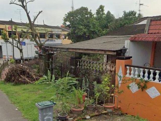 rumah taman skudai bawah market value Conner lot tanah luas