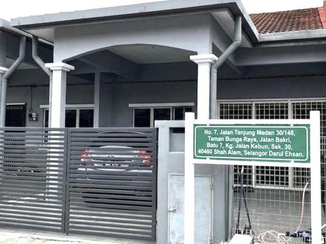 Rumah teres 4 bilik di Kg Jalan Kebun Shah Alam
