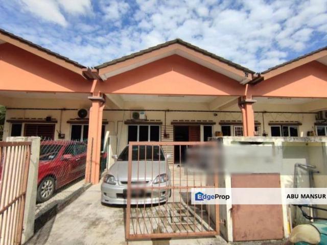 Rumah Teres 1 tingkat Jalan Bangau Telok Panglima Garang
