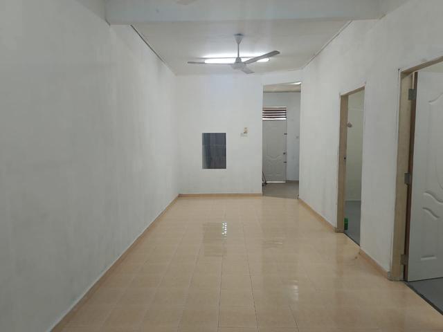 Rumah Teres 1 Tingkat untuk Dijual Limbat Kota Bharu