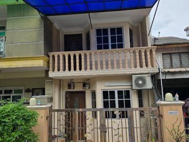 Rumah Teres 2 Tingkat 5Bilik 3BilikAir dan 2 Parking Keramat