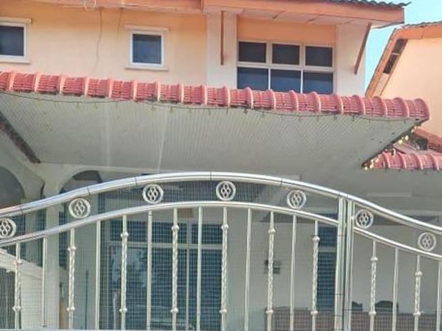 Rumah Teres 2 Tingkat
