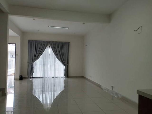 Rumah Teres 2 Tingkat