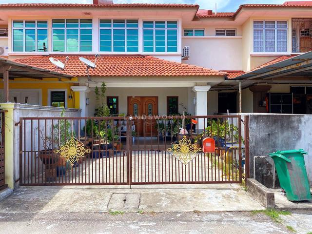 Rumah Teres 2 Tingkat Cantik Berdekatan Simpang 4 Panchor