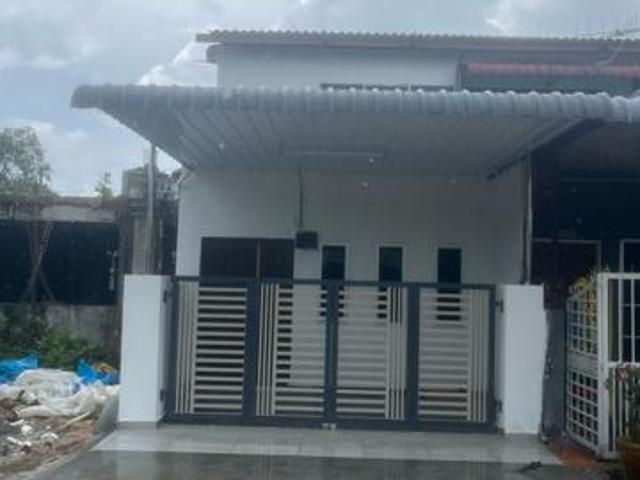 Rumah Teres 2 Tingkat Cantik di Taman Enggang Indah Simpang Ampat