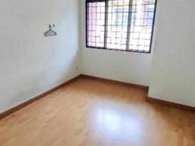 Rumah Teres 2 Tingkat Denai Alam