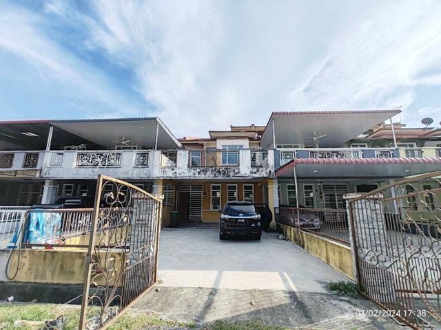 Rumah Teres 2 Tingkat Dengan Laman Besar di Bandar Sg Petani