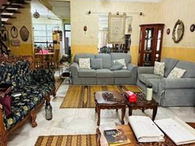 RUMAH TERES 2 TINGKAT DI INDERA MAHKOTA 2 KUANTAn