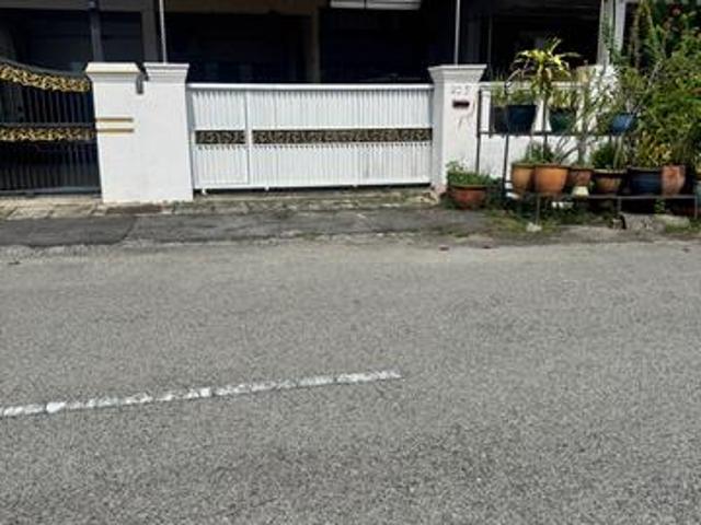Rumah Teres 2 Tingkat di Pekan Razaki Ipoh