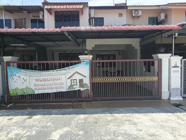 Rumah teres 2 tingkat di Taman Merak MasBukit KatilMelaka