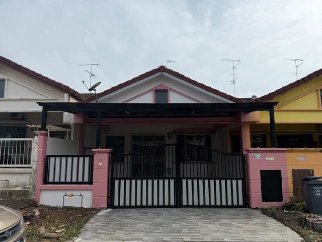 Rumah Teres 2 Tingkat Di Taman Puteri Wangsa Untuk Dijual