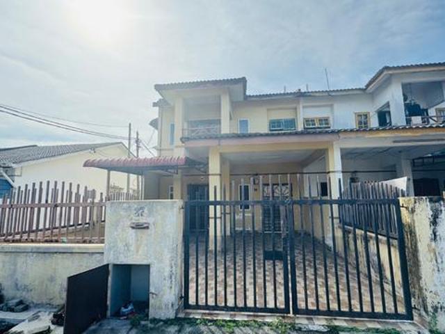 Rumah Teres 2 Tingkat End Lot di Taman Klang Ria