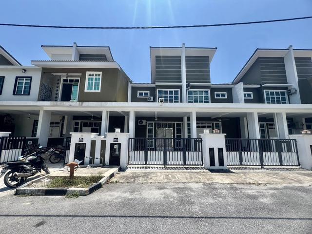 Rumah teres 2 tingkat fully furnished di Chendering