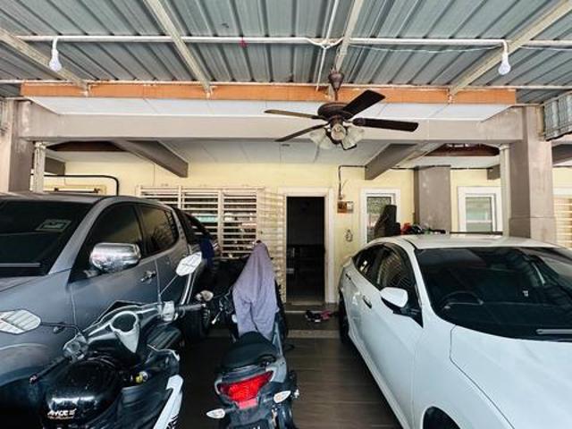 Rumah Teres 2 Tingkat Klebang Putra Ipoh