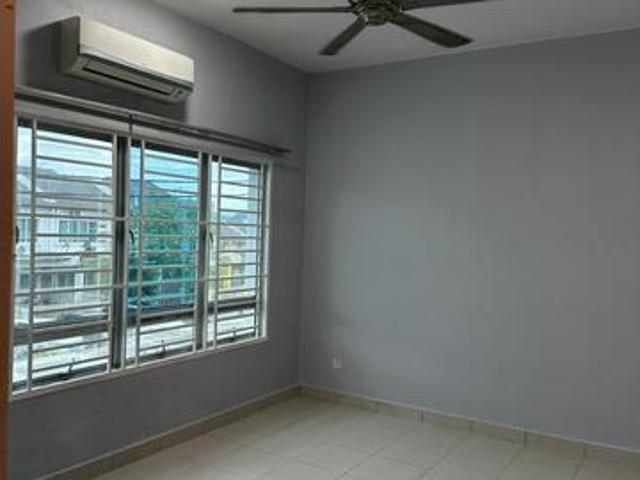Rumah Teres 2 Tingkat Hill Park Kajang