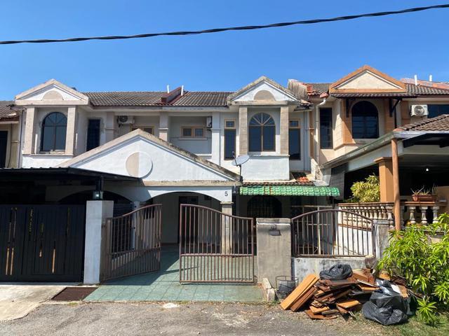 Rumah teres 2 tingkat indera mahkota 6