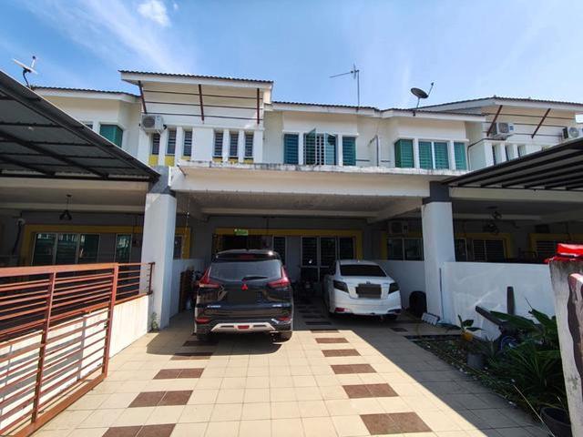 Rumah Teres 2 Tingkat Lakeville Bdr Universiti