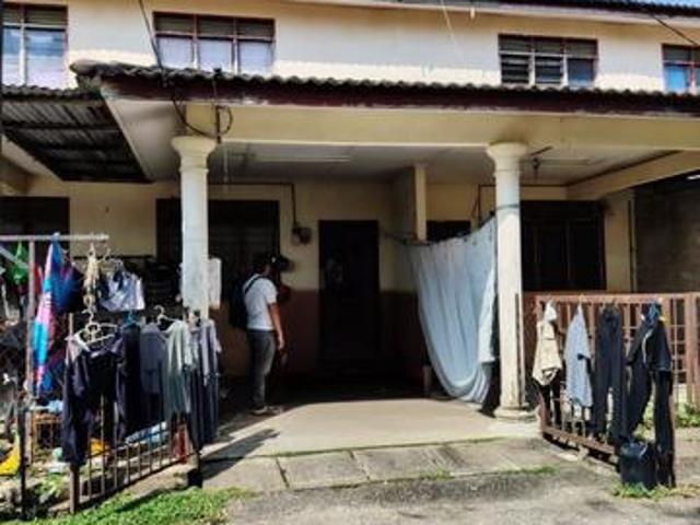 Rumah Teres 2 Tingkat Taman Desa SalamRawai Buki Payong